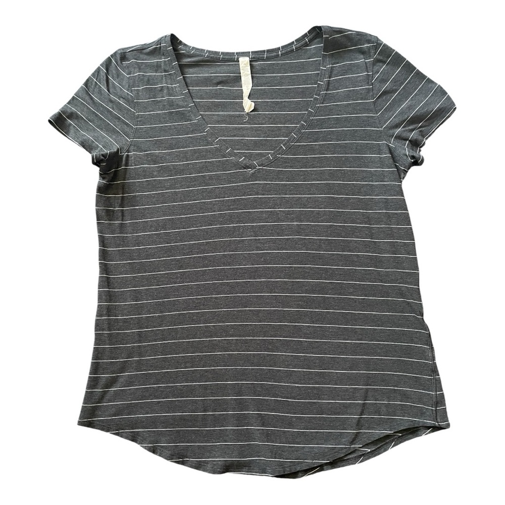 #008, LululemonGray Striped V-Neck Women's Top, size 10